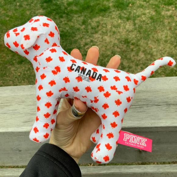 PINK VICTORIA SECRET Canada Leaf Print Limited Edition Stuffed Plush Dog NEW - Picture 2 of 12